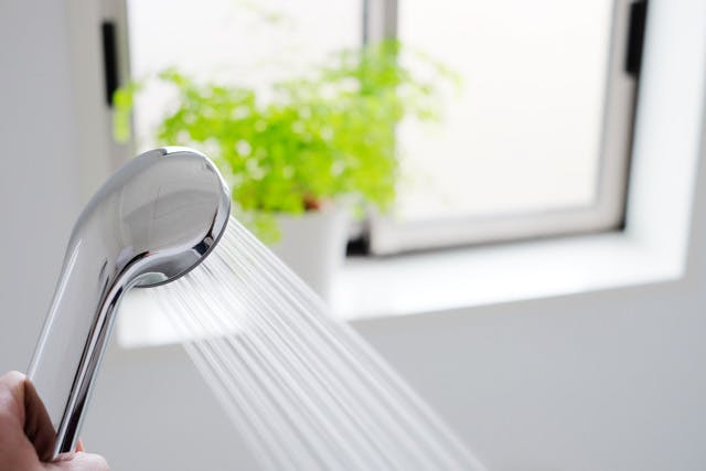 シャワーヘッドの交換で節水ができる？！～自分に合ったシャワーヘッドの選び方と節水のしくみとは～